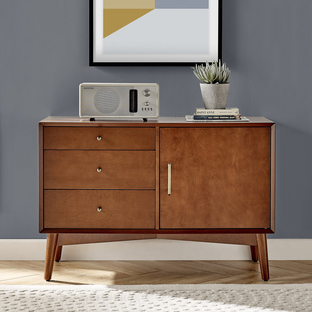 Media Console O698