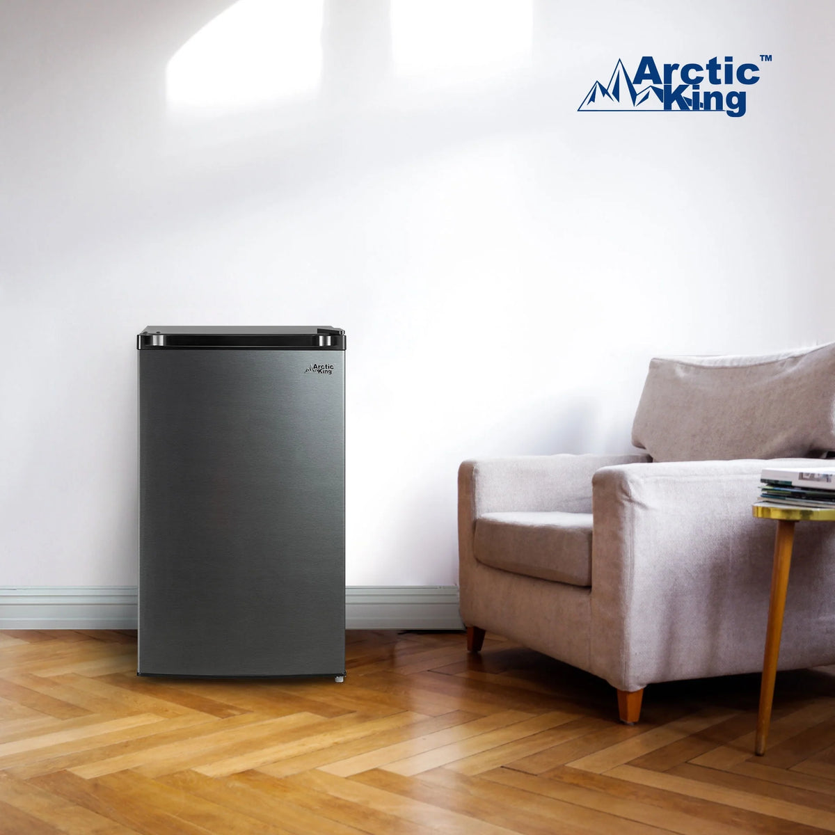 4.4 Cu ft One-Door Mini Fridge, Black Stainless Steel Look E4448