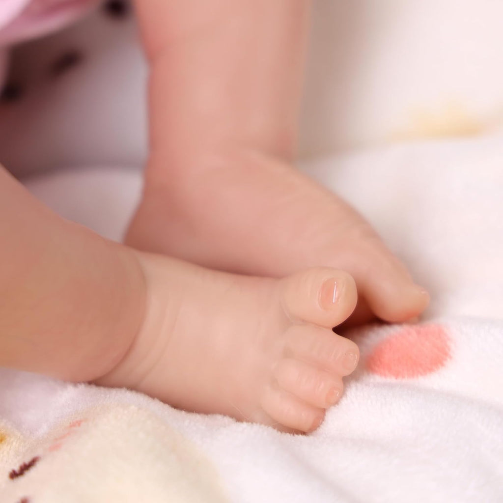 20 Inch Cloth Body Hand-Rooted Brown Hair Blue Eyes Poseable Reborn Baby Doll Z4149