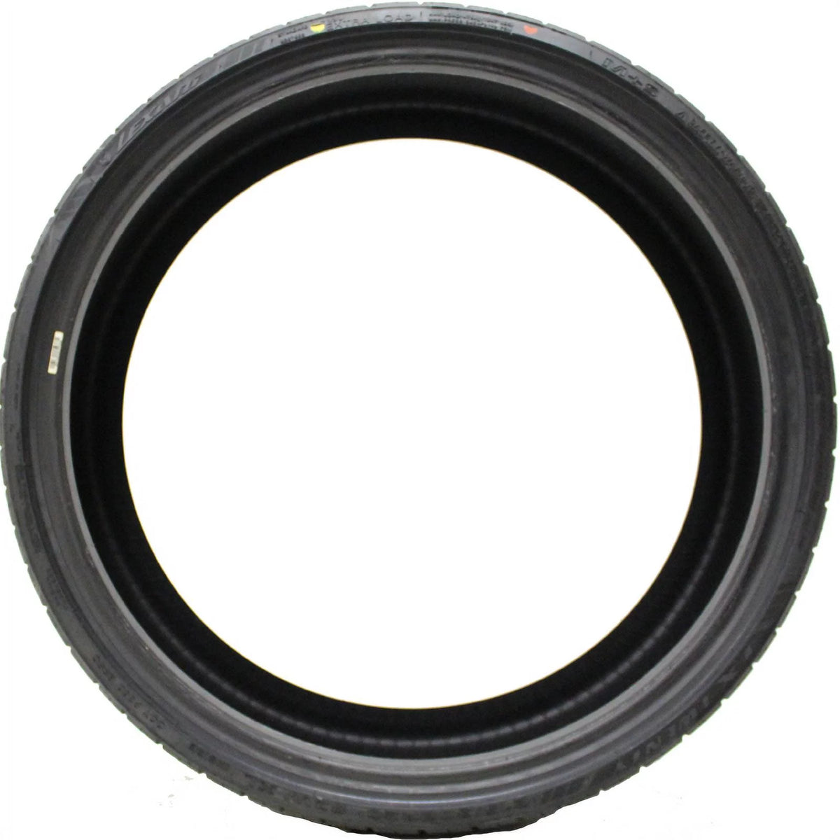 255/40ZR20 101W XL Passenger Tire I820330