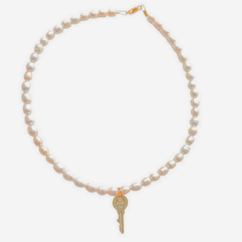 Pearl Necklace Q286986