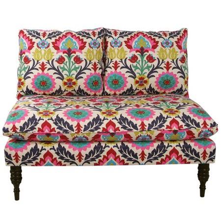 Black Loveseat Q43289
