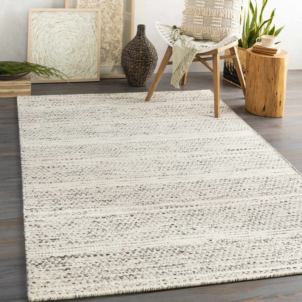 Black Cream Beige 5' x 7'6" Wool Area Rug V5657