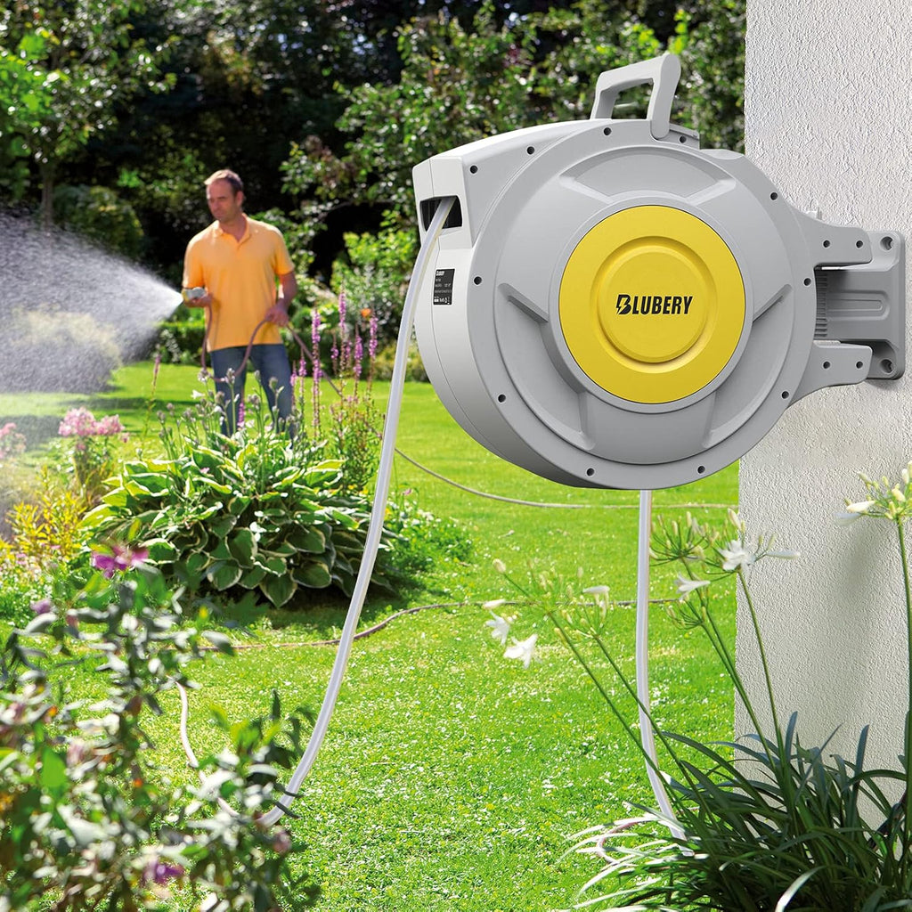Retractable Garden Hose Reel with 8 Pattern Spray Nozzle U189227