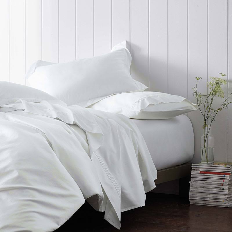 Pale Yellow 600-Thread Count Egyptian Cotton California King Fitted Sheet D92492