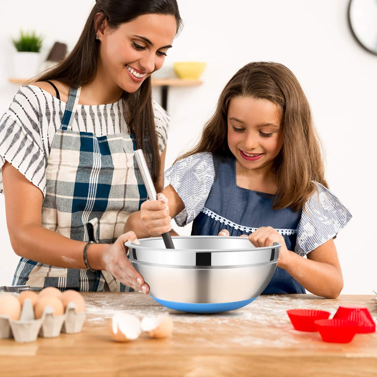 Set of 5 Stainless Steel Mixing Bowls with Airtight Lids Y5038