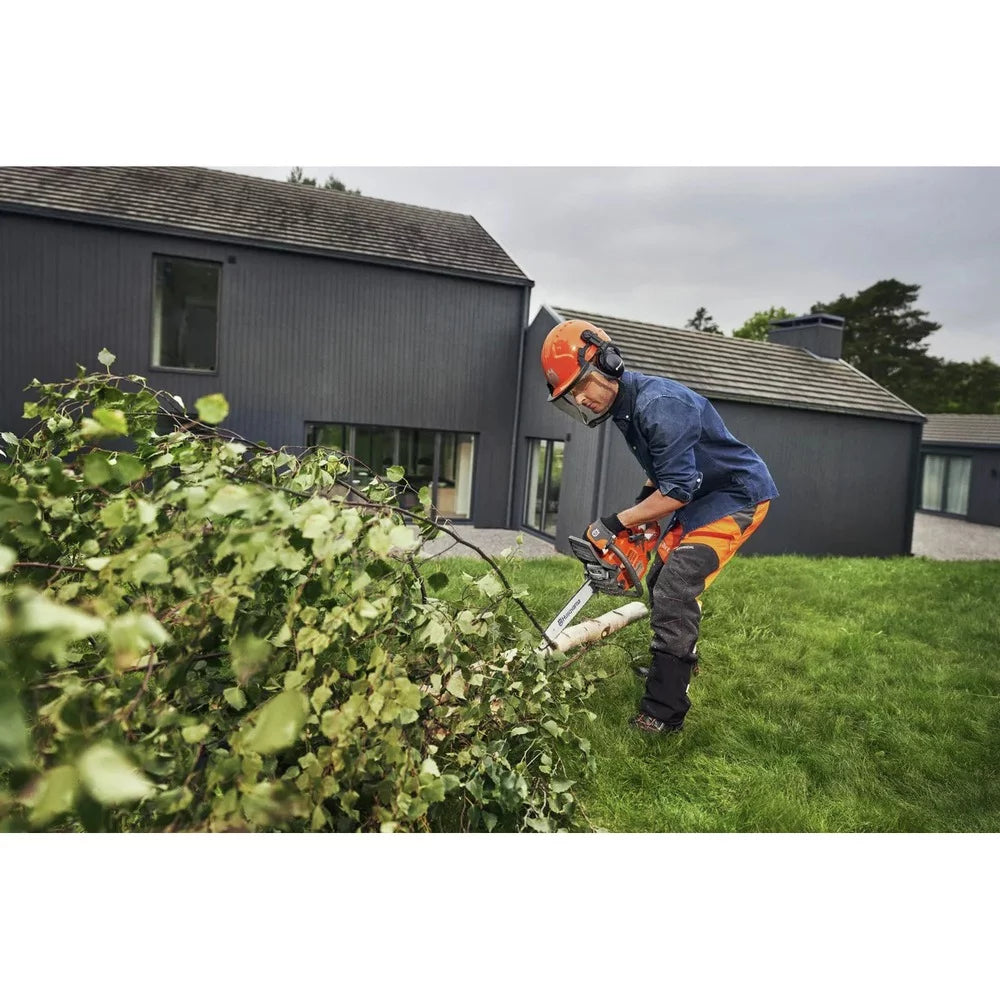 16 Inch Gas Powered Chainsaw O31034