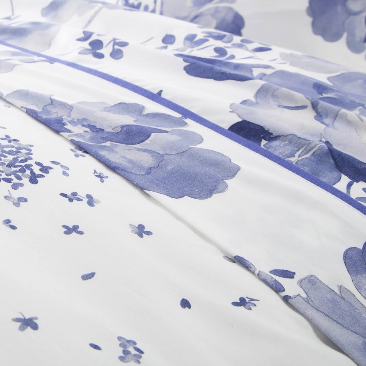 Blue King Pillowcases, Pair E576